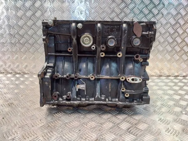 Motorblock OEM 651925 för Mercedes 2.2 CDI image 2