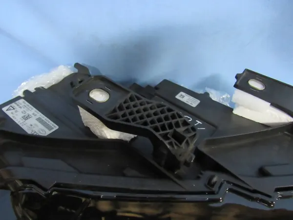 Faros derecho Audi Q3 8U0 Post-Facelift Full LED image 5