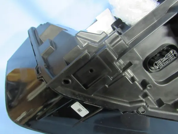 Faros derecho Audi Q3 8U0 Post-Facelift Full LED image 8