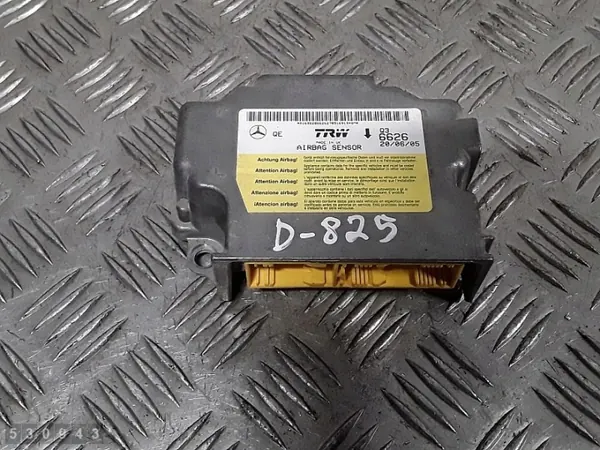 2005 Mercedes A W169 ECU a16998206626 image 2