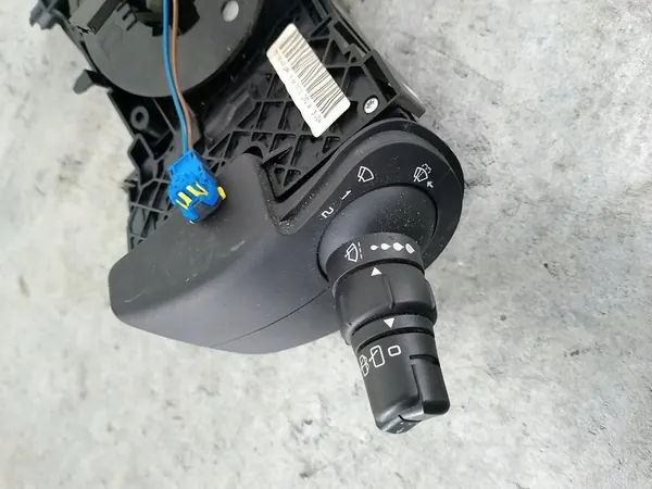 RENAULT SCENIC II Combinatieschakelaar 7701060400 image 7