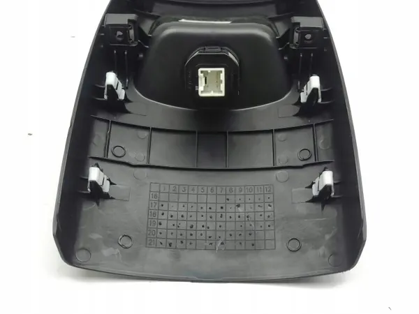 KIA Stonic 2023 keskikonsolin koriste OEM 84670H8000 image 4
