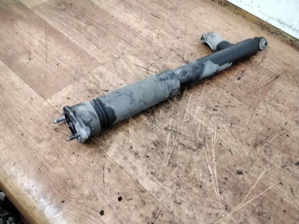 MERCEDES W207 Bakre Stötdämpare A2073203030 image 2