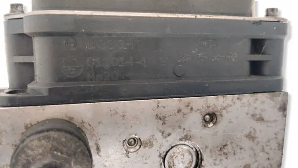 Pompe ABS Citroen OEM 9800530980 - Occasion image 5