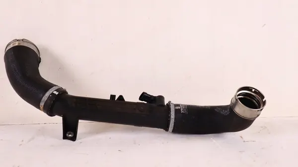 VOLVO XC90 II 2.0 T6 Intercooler-Schlauch image 2