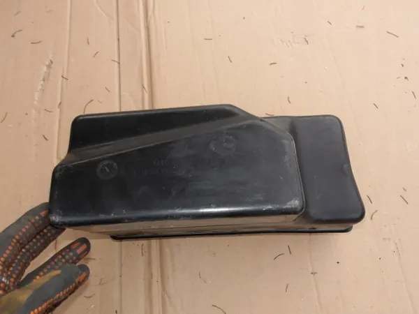 Interior de guantera Mercedes W201 OEM 2016890091 image 4