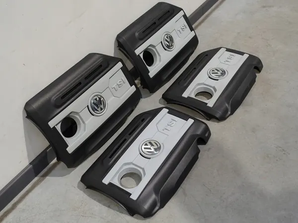 VW Beetle 5C 2.0 TSI Ylämotorikansi OEM image 2