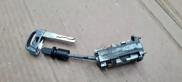 OEM 4G8837167 ovenlukon insertti Audi A7:lle image 10