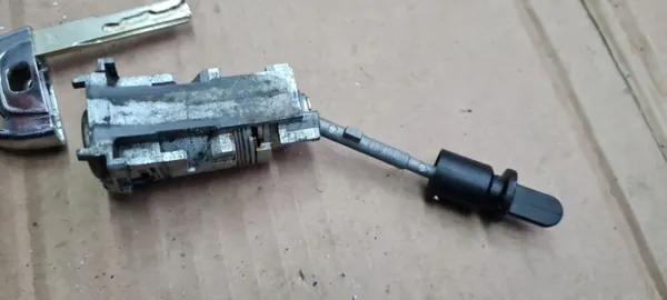 OEM 4G8837167 ovenlukon insertti Audi A7:lle image 6