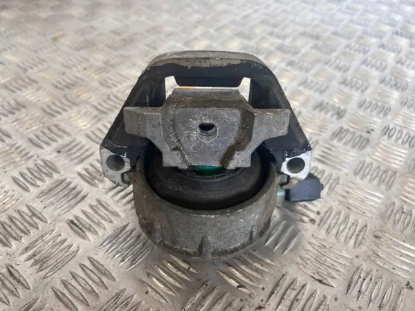 OEM 12345 Tavaratilan Kannakkeet Audi A6 C6 image 2