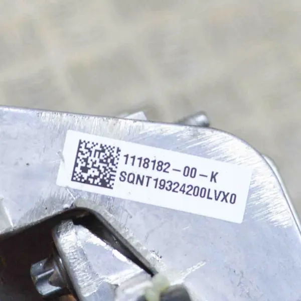 Módulo suspensão pneumática Tesla Model 3 OEM 111818200K image 8