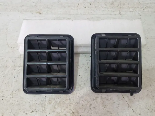 Dodge Durango III 2019- Achter Ventilatierooster OEM 68260545AA image 3