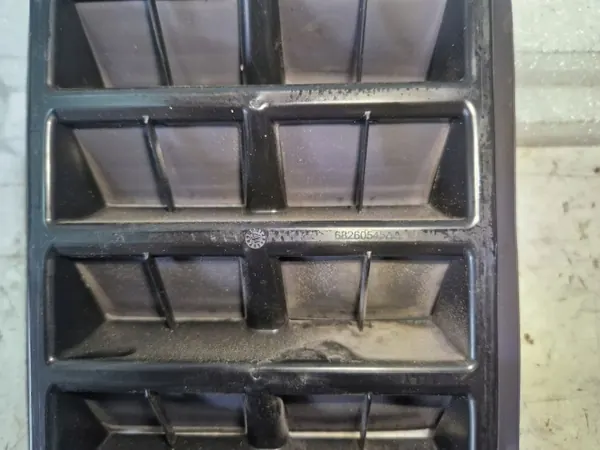 Dodge Durango III 2019- Achter Ventilatierooster OEM 68260545AA image 4