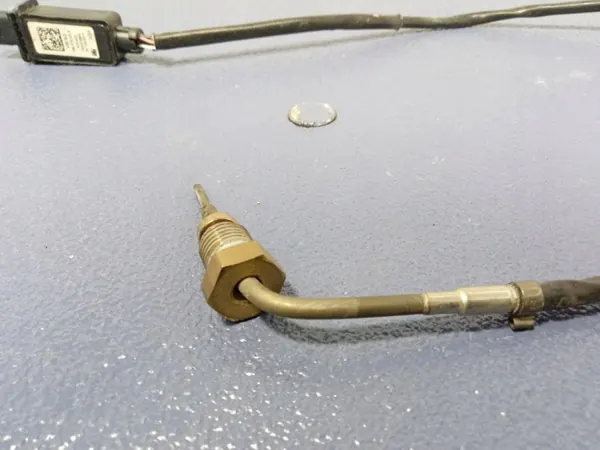 Sensor Temperatura Escape OEM 4N0919529B Audi SQ8 Q8 image 7