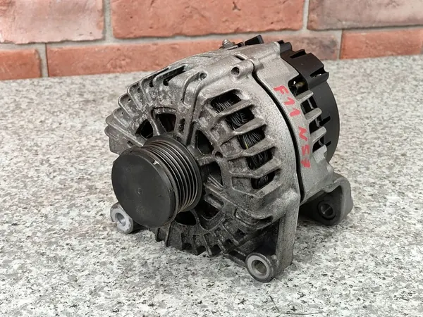 BMW F10 F01 X5 E70 X6 E71 Vaihtovirtageneraattori 220A OEM 8570672 image 2