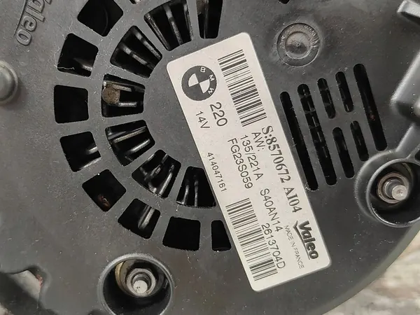 BMW F10 F01 X5 E70 X6 E71 Vaihtovirtageneraattori 220A OEM 8570672 image 5
