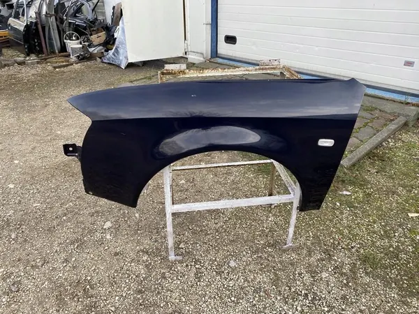 Parafango anteriore sinistro Audi A6 1997- image 4