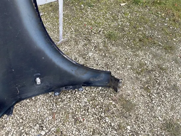 Parafango anteriore sinistro Audi A6 1997- image 8