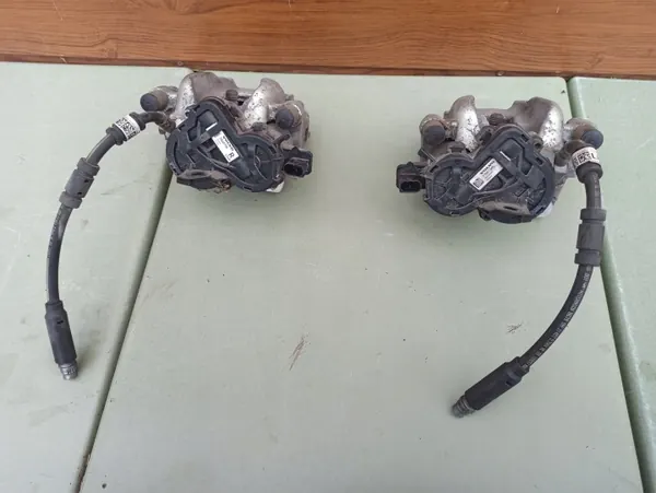 Abrazadera eléctrica usada OEM 31400670 Volvo S90 II image 3