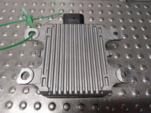 Module de suspension pneumatique Volkswagen Touareg II 2012 7P0927601 image 2