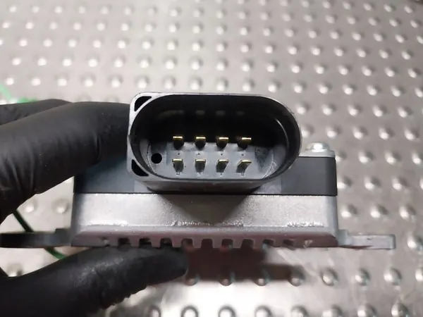 Module de suspension pneumatique Volkswagen Touareg II 2012 7P0927601 image 3