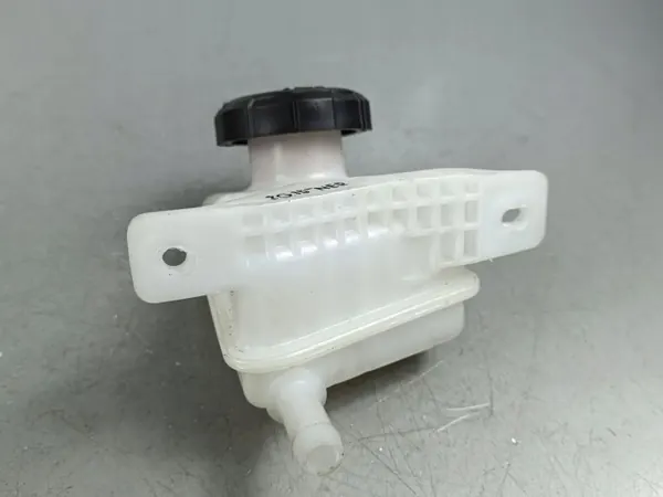 Hyundai Bromsvätskebehållare OEM FOB40899 image 4