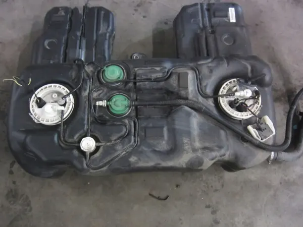 BMW X5 F15/F16 Brandstoftankvuller OEM 16117344554 image 6