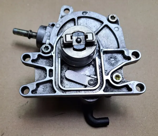 Tyhjiöpumppu OEM 24465382 Opel Vectra C Signumille image 5