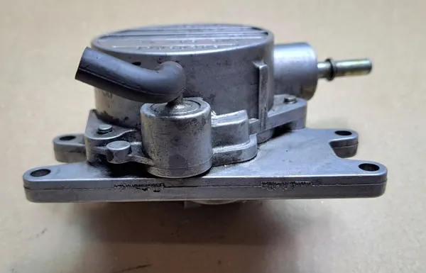 Tyhjiöpumppu OEM 24465382 Opel Vectra C Signumille image 7
