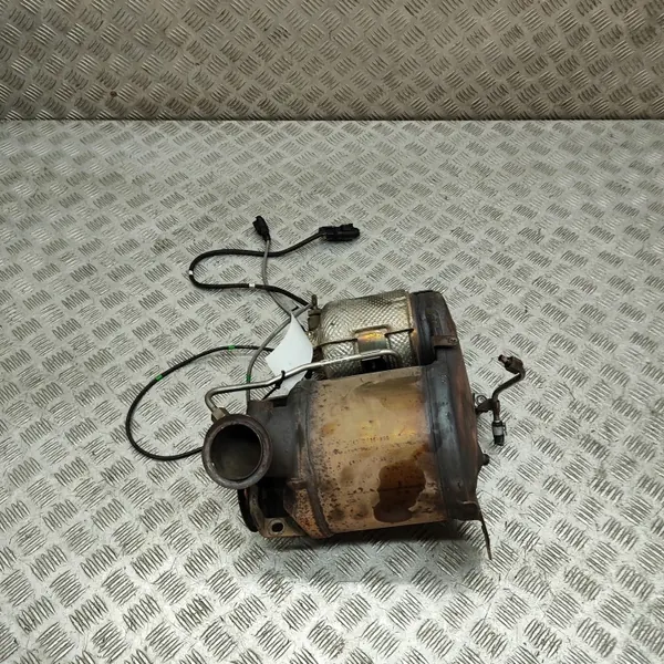 Catalisador OEM 04L131723CT para VW Passat B8 image 2