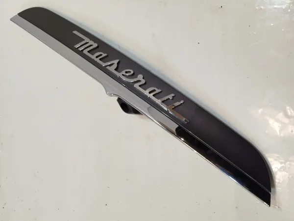 Garniture Chrome Coffre Maserati Ghibli III OEM 670010759 image 2
