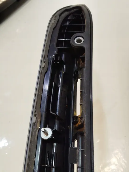 Garniture Chrome Coffre Maserati Ghibli III OEM 670010759 image 8