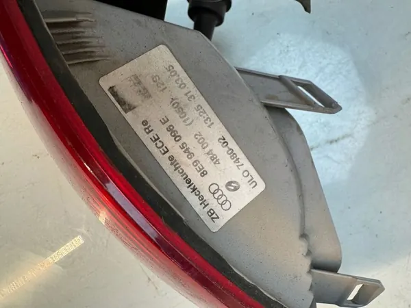 AUDI A4 B7 KOMBI 2004-2008 LUZ TRASERA DERECHA image 3