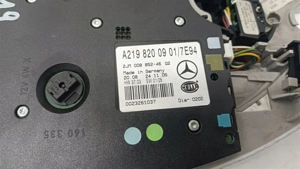 Mercedes W219 CLS kupéljus OEM A2198200901 image 5