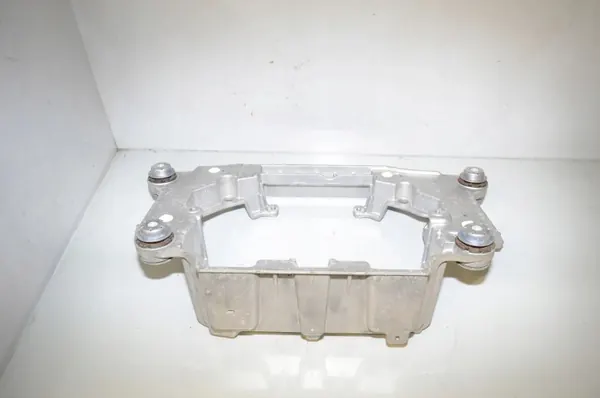 BMW Klimakompressor-Halterung OEM 5A075D6 - Gebraucht image 4