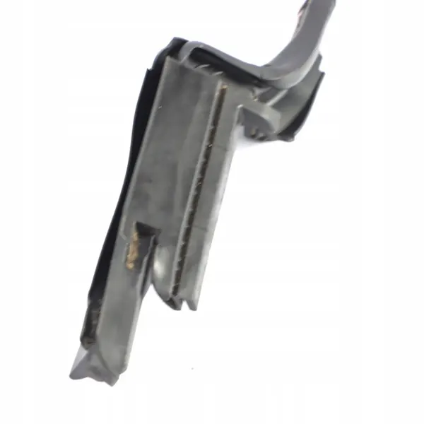 Mercedes C205 Cabrio Katetiiviste OEM A2057504000 image 4