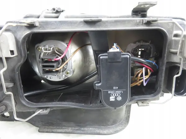 Farol esquerdo Seat Leon I OEM 1M1941001D - Usado image 5