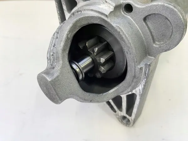 Motor de arranque Renault Master III 2.3 DCI 233002654R image 6