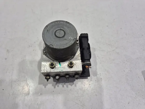 Bomba ABS OEM 476609U000 para Nissan Note I E11 image 6