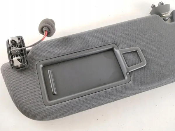 Audi e-tron aurinkosuoja OEM RZV64488 - Käytetty kunto image 3