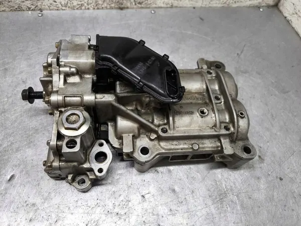 Bomba de aceite MAZDA 3 6 CX5 2.2d SH01117K0 image 2