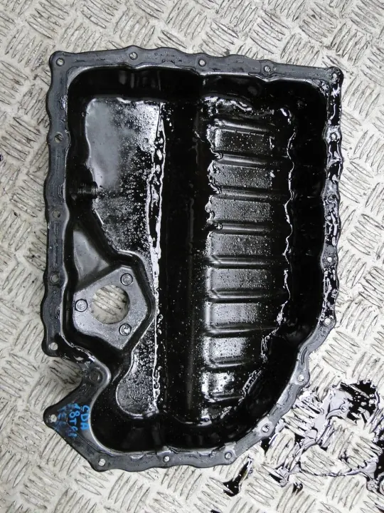 Carter d'huile Skoda OEM 06J103600AF pour Yeti 5L image 3
