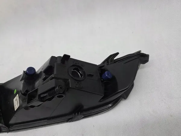 Farol de neblina dianteiro esquerdo Skoda image 8