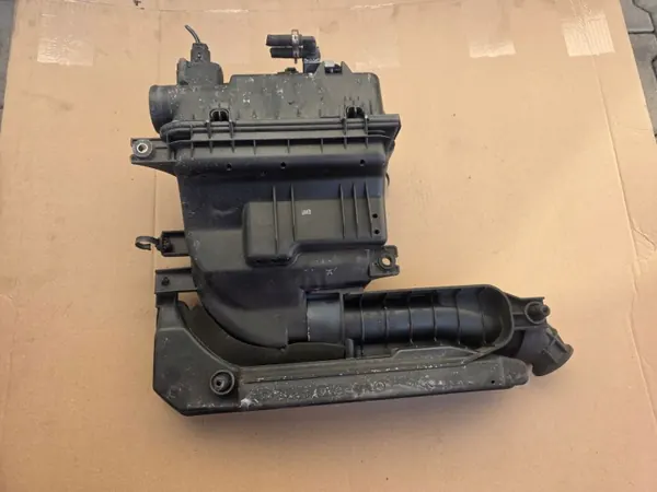 Luftfilterhus Resonator OEM Suzuki Swift MK7 1.2 image 7