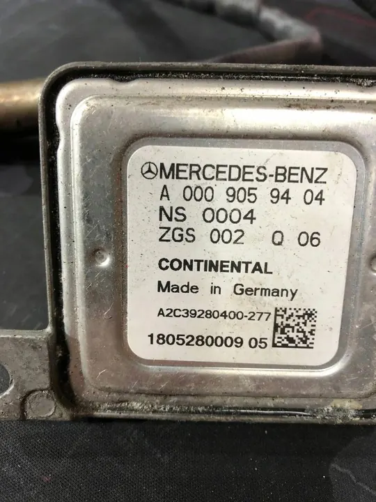 Sensor Lambda NOx Mercedes-Benz C W205 0009059404 image 2