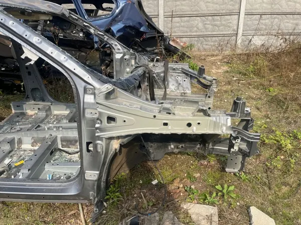 Mitsubishi Outlander IV Koriaosat OEM FBZ29184 image 7