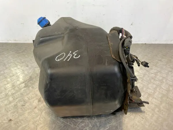 Tanque AdBlue Jaguar F-Pace OEM X7611405181111 image 5