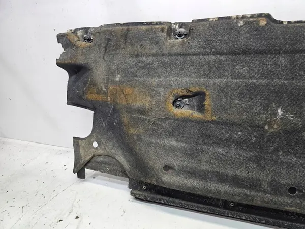 Audi Q3 Lift 8U Unterbodenschutz Links OEM 8U0825207 image 7