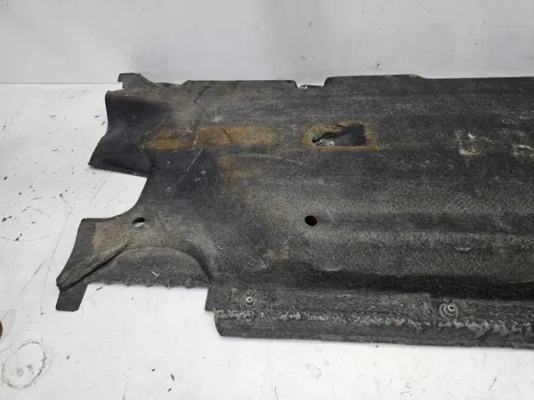Audi Q3 Lift 8U Unterbodenschutz Links OEM 8U0825207 image 9