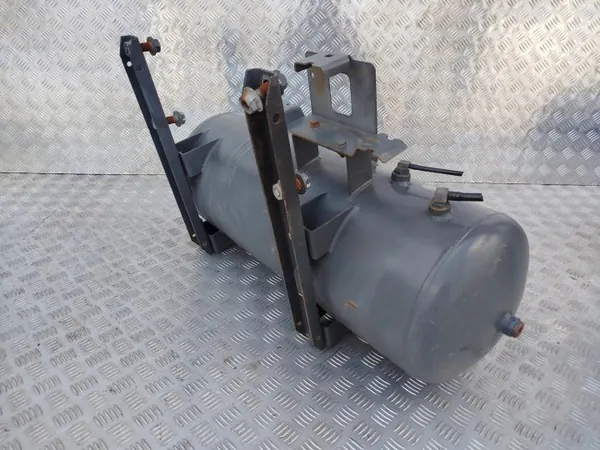 DAF XF 106 Luchttank OEM 1961061 - Gebruikt image 4